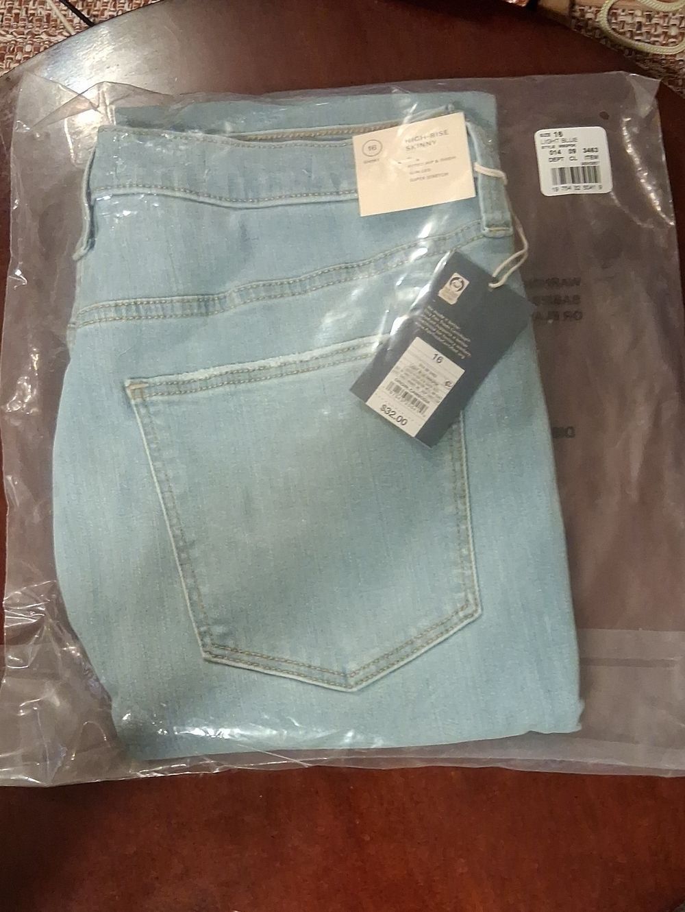 High Rise Skinny Super Stretch 16 Short Women's Jean's NWT